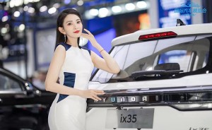 3月沈阳春季国际车展“高甜”共赏 美女车模绰约多姿